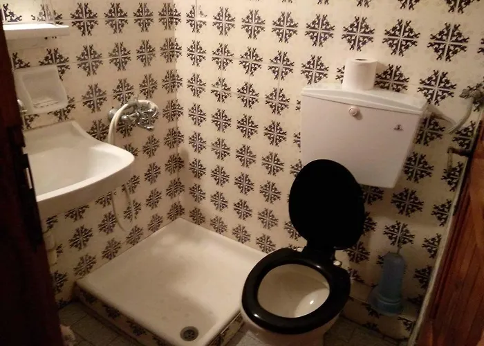 Katerina Hotel Chorefton